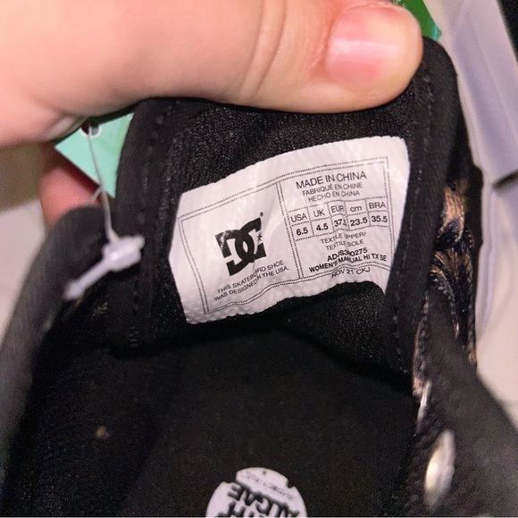 DC Women's Manual Hi Skate Shoe With Leopard Accents NWT - Picture 9 of 11